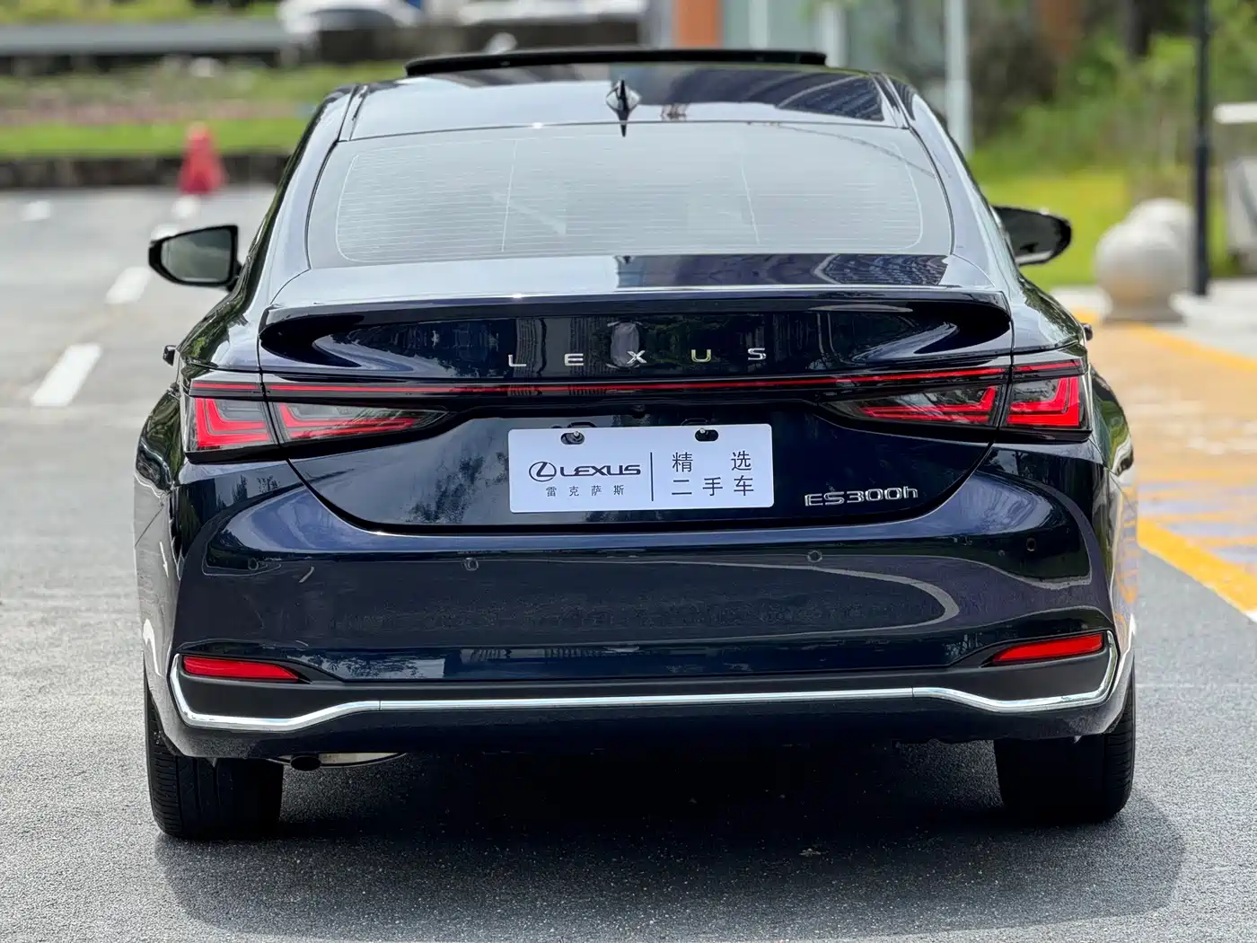 Lexus ES 2025 2025 300h Ultimate Edition