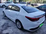 Photo 5 - Kia K2