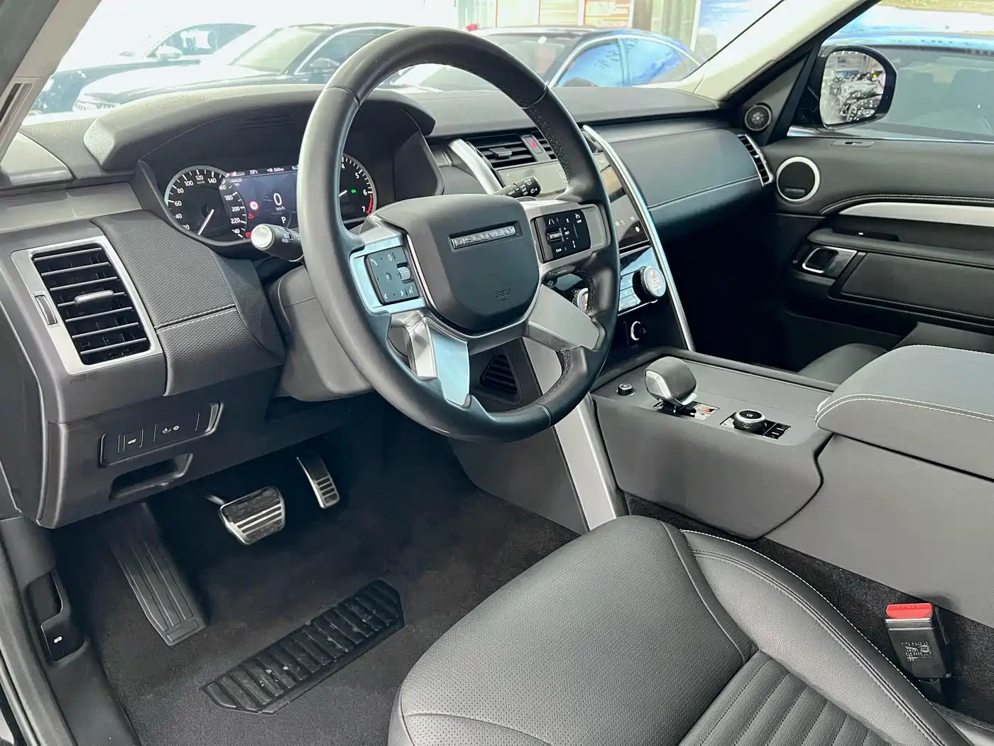 Фото 7 - Land Rover Discovery