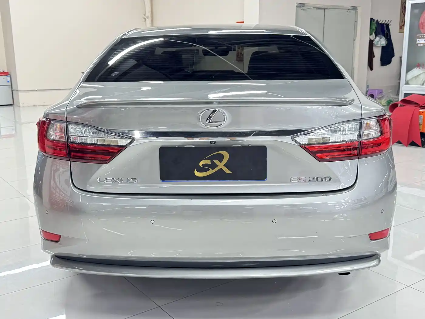Фото 5 - Lexus ES