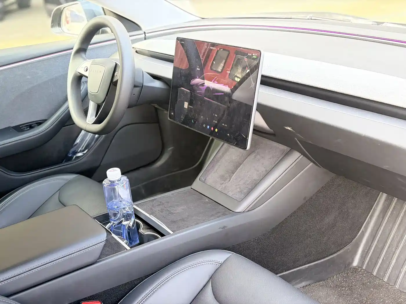 Фото 9 - Tesla Model 3