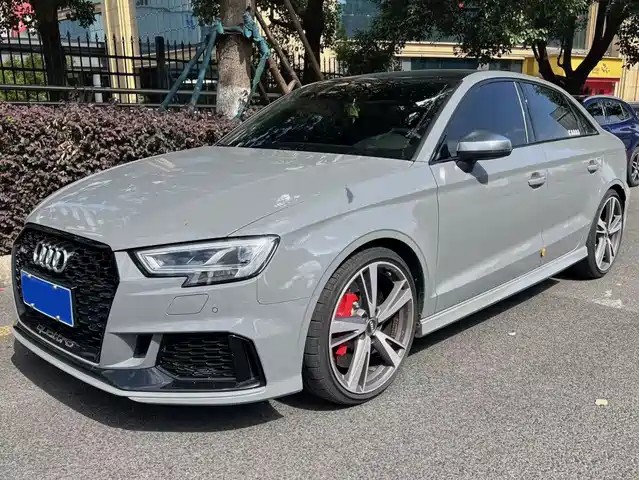 AUDI RS 3