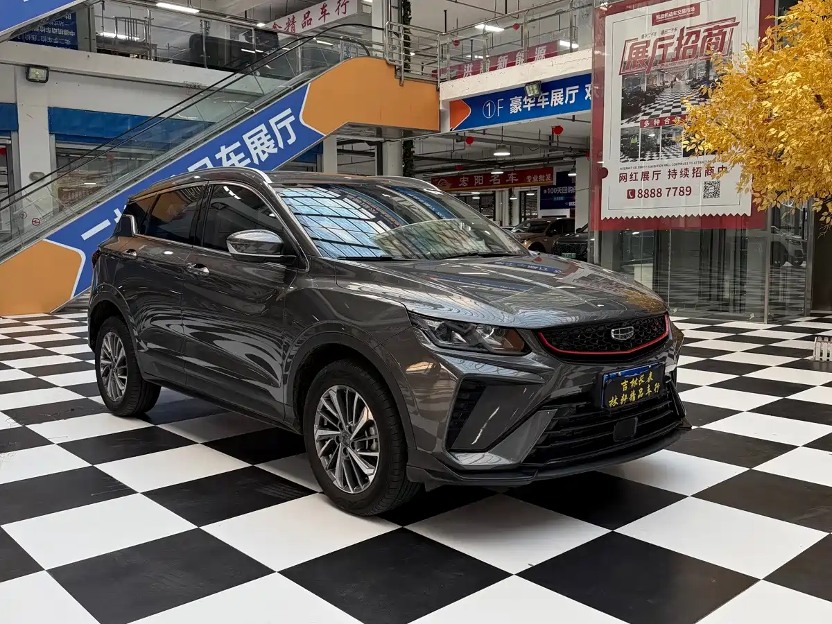 Фото 3 - Geely Coolray