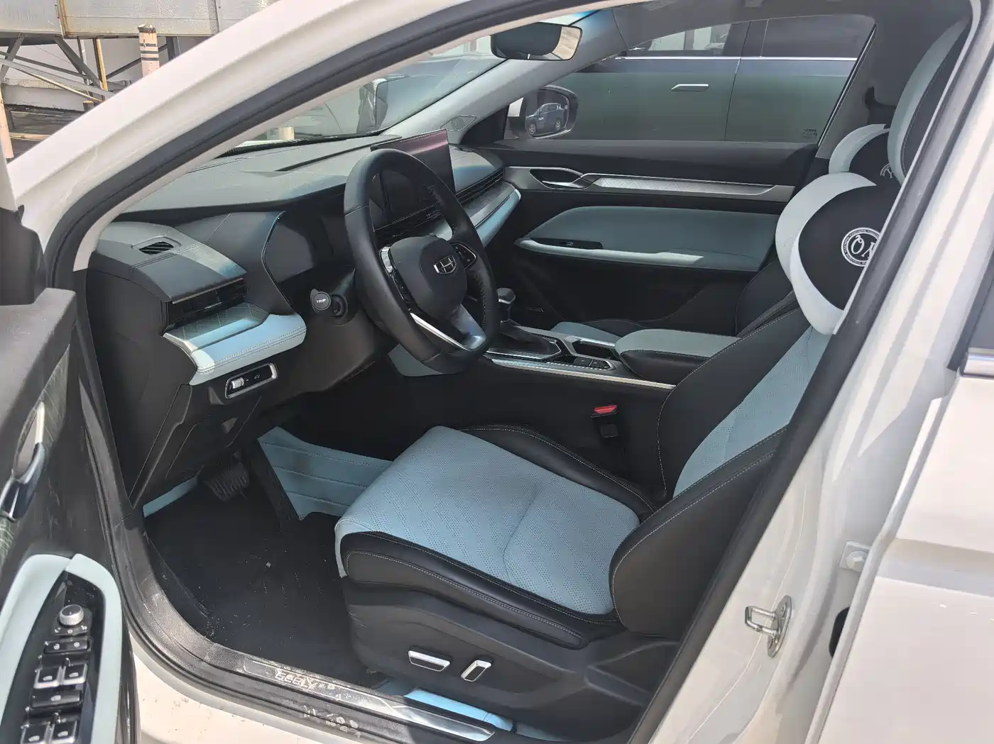 Geely Emgrand L 2022 2022 1.4T CVT Supreme