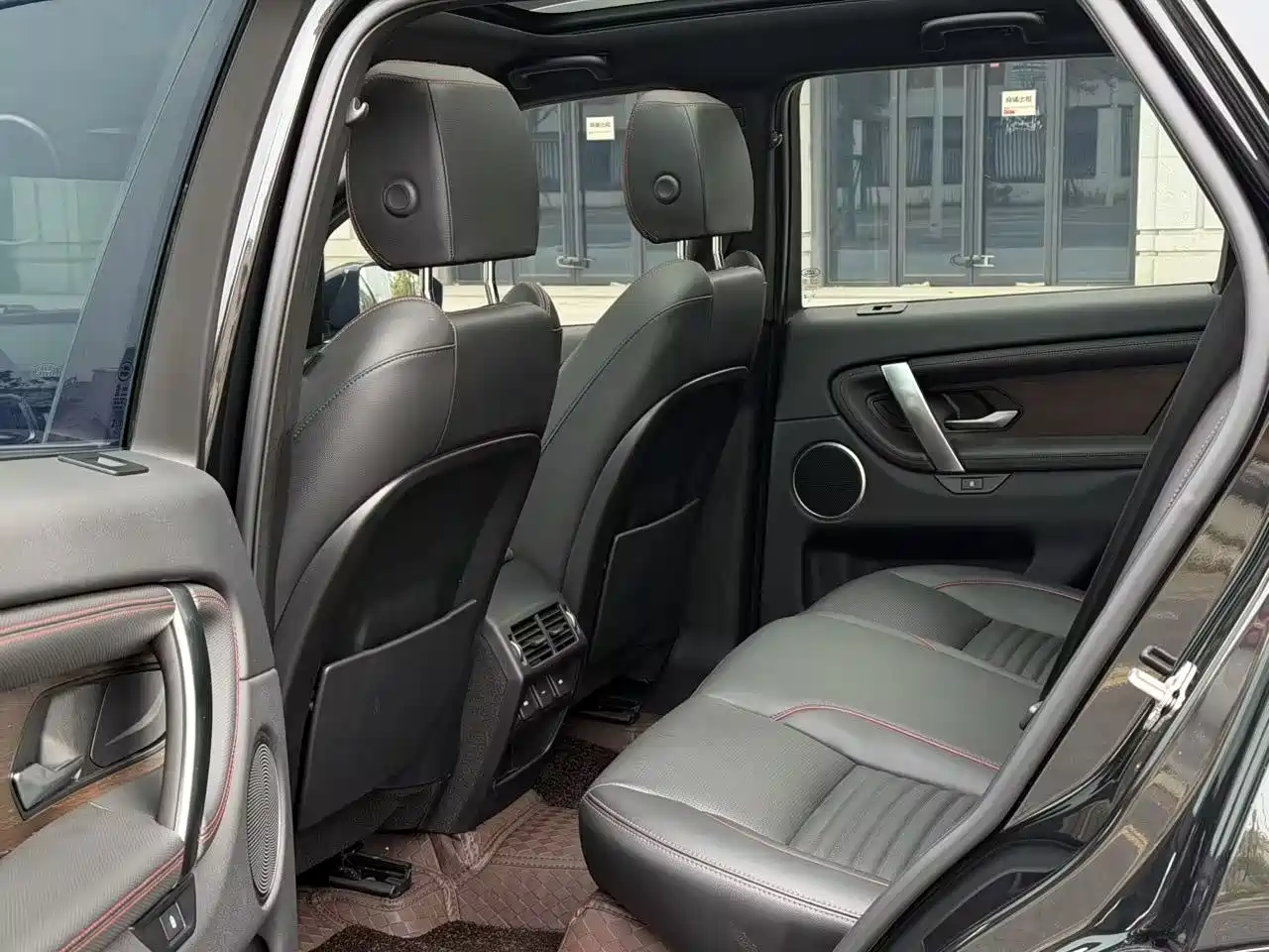 LAND ROVER DISCOVER SPORTS