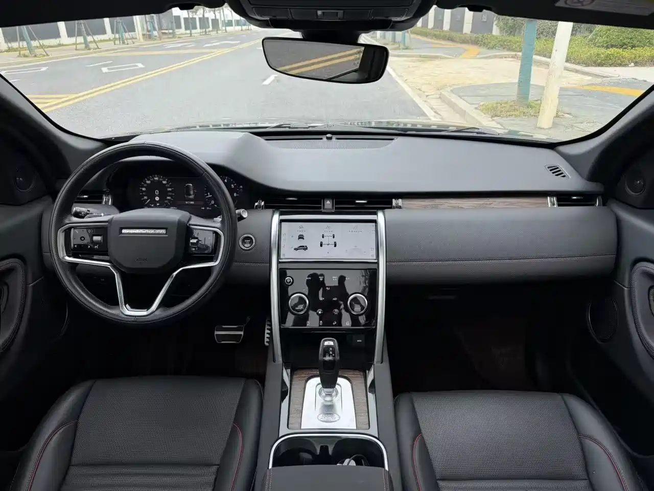 LAND ROVER DISCOVER SPORTS