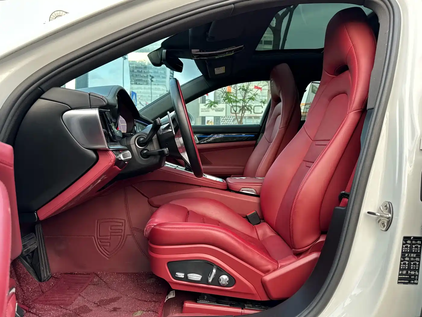 Porsche Panamera 2017 Panamera 4 Executive Long Wheelbase 3.0T фото 11
