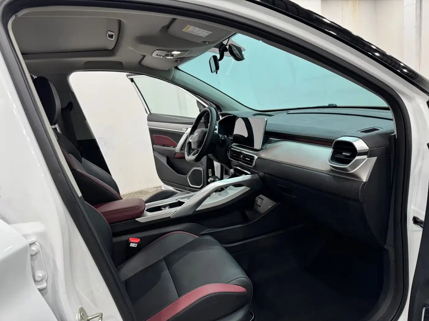 GEELY AUTOMOBILE BINYUE