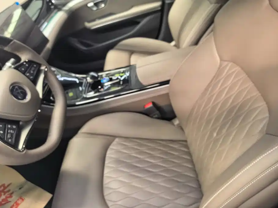 BYD Han 2025 2025 DM-i Smart Driving Edition 125KM Honor
