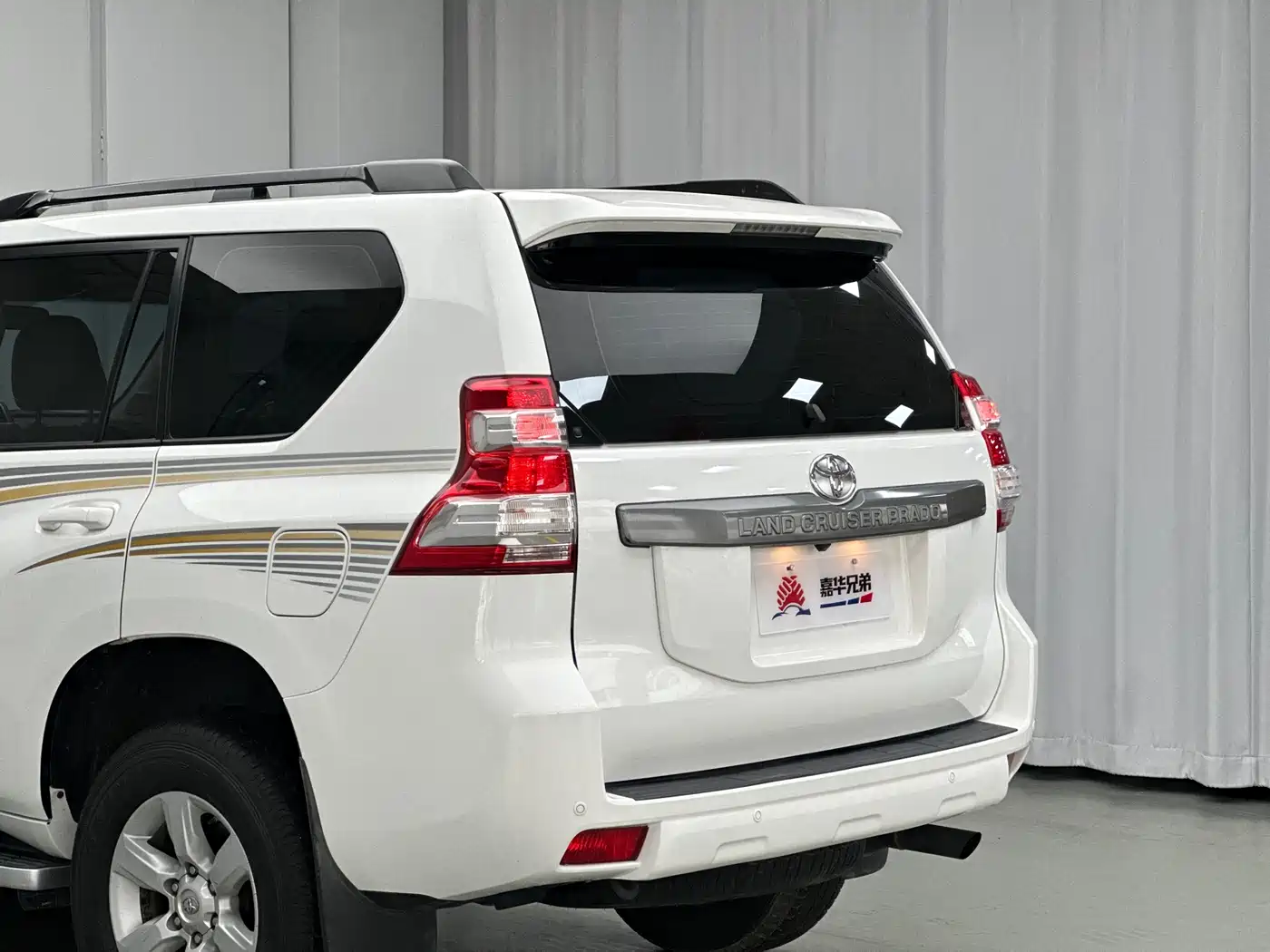 Toyota Prado 2016 3.5L Auto TX-L фото 12