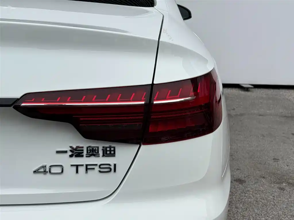 Audi A4L 2023 40 TFSI Luxury Sport фото 6
