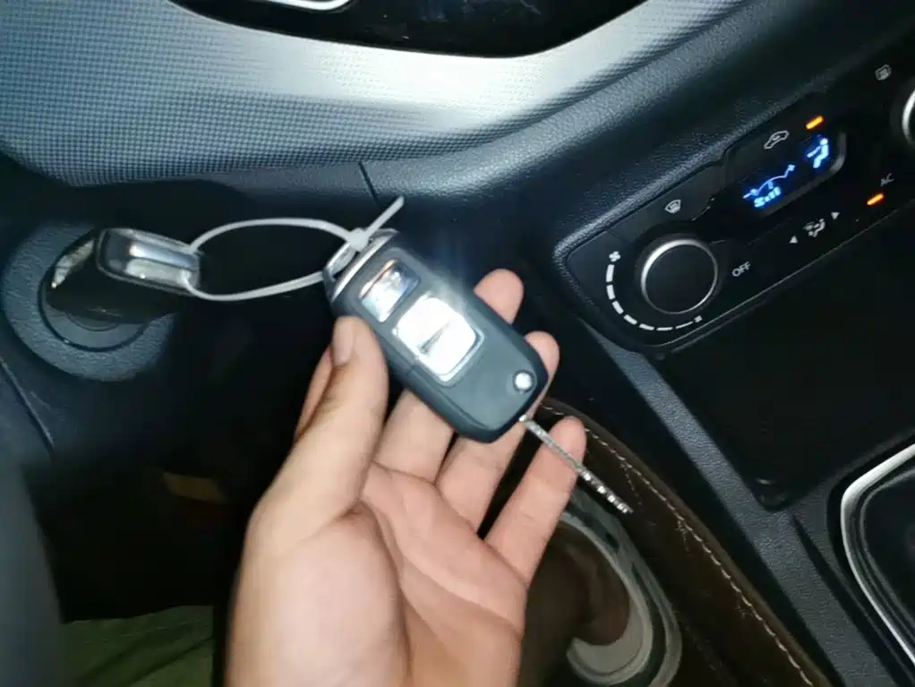 FAW Senya R7 2017 2017 Model 1.6L Manual Comfort
