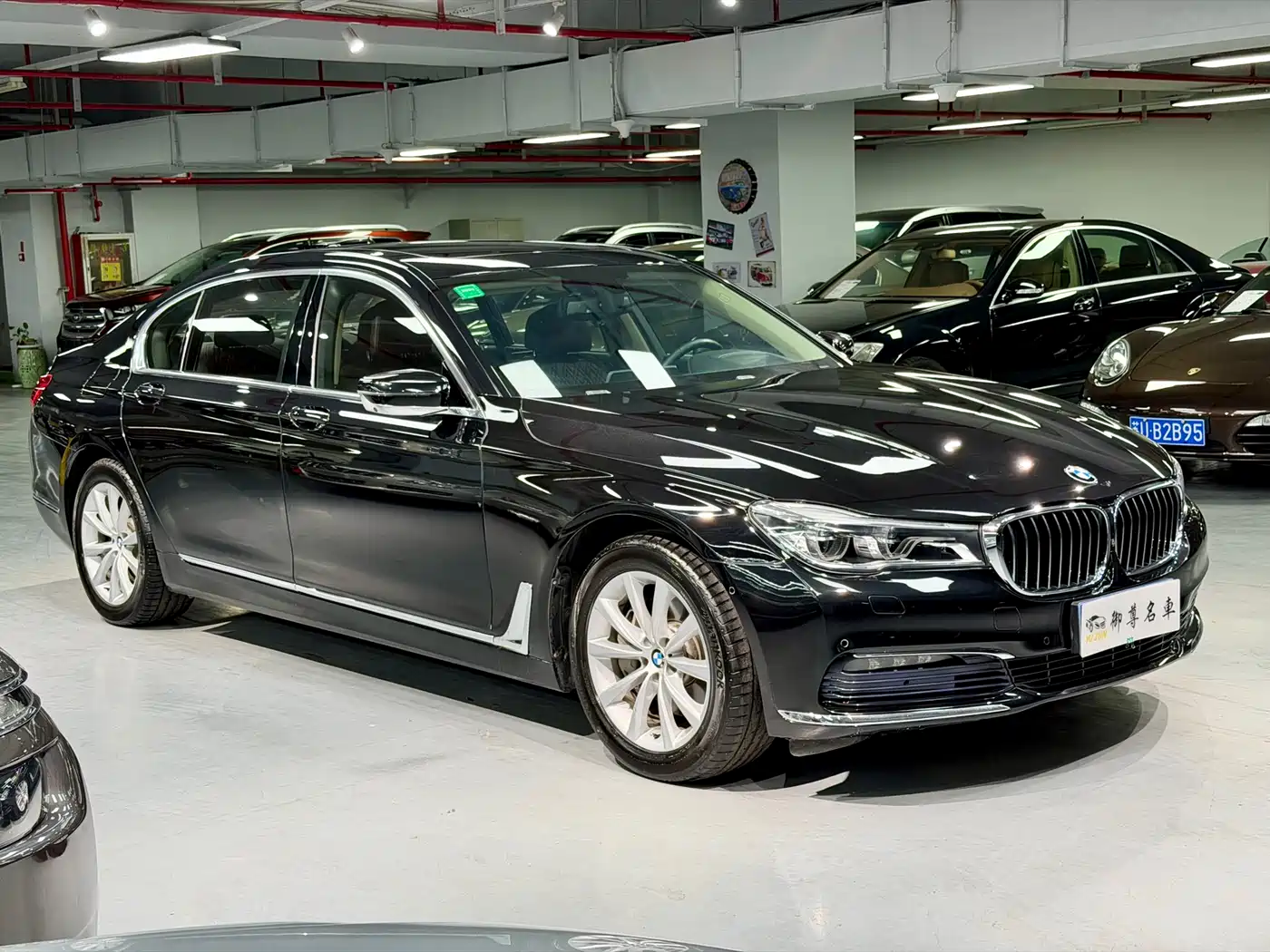 BMW 7 Series 2016 740Li Leading Edition фото 3