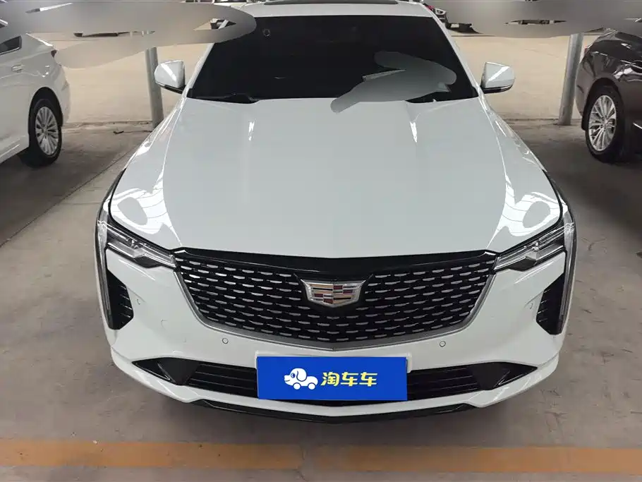 CADILLAC CT4