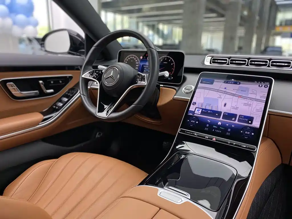 Фото 34 - Mercedes-Benz S-Class