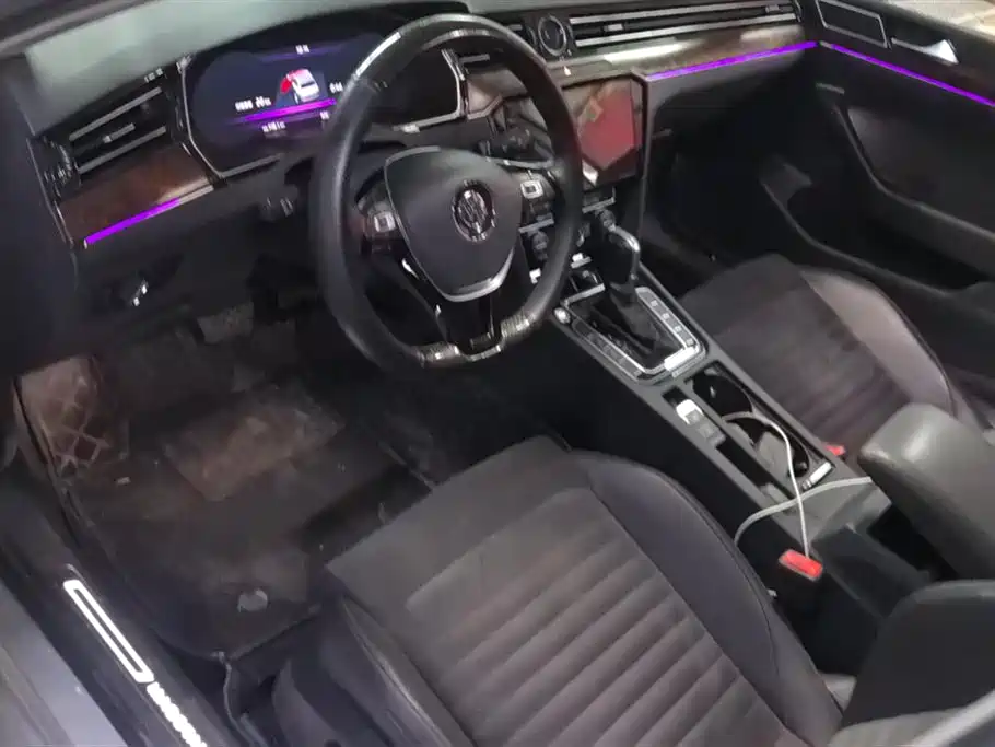 Volkswagen Magotan 2018 330TSI DSG Premium фото 9