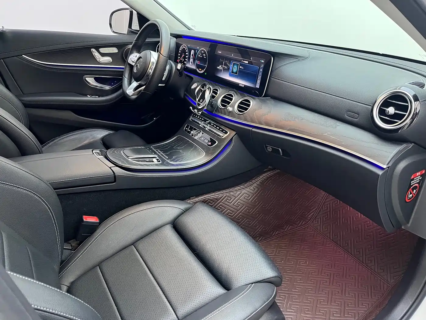 Mercedes-Benz E-Class 2019 E 200 L Sport фото 13