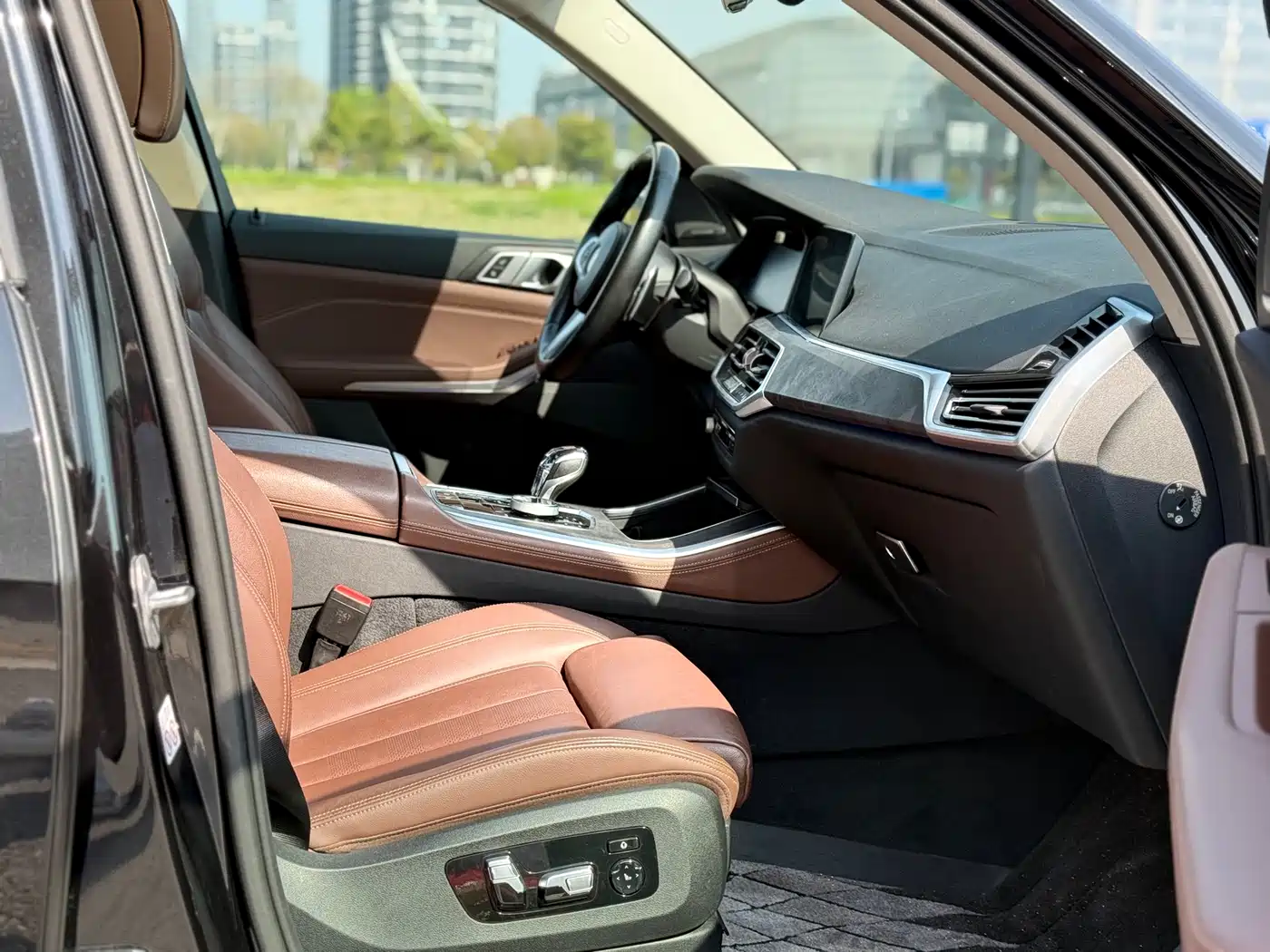 BMW X5 (Import) 2019 xDrive40i Exclusive M Sport Package фото 14