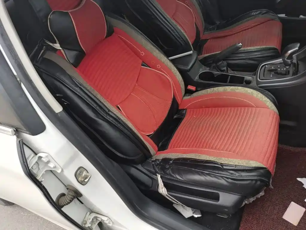 صورة 25 - Citroën C4 C-Quatre