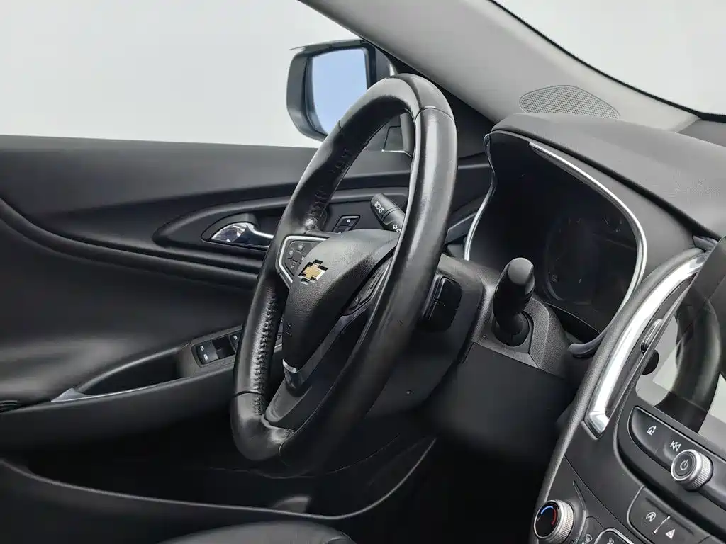 Фото 22 - Chevrolet Malibu XL