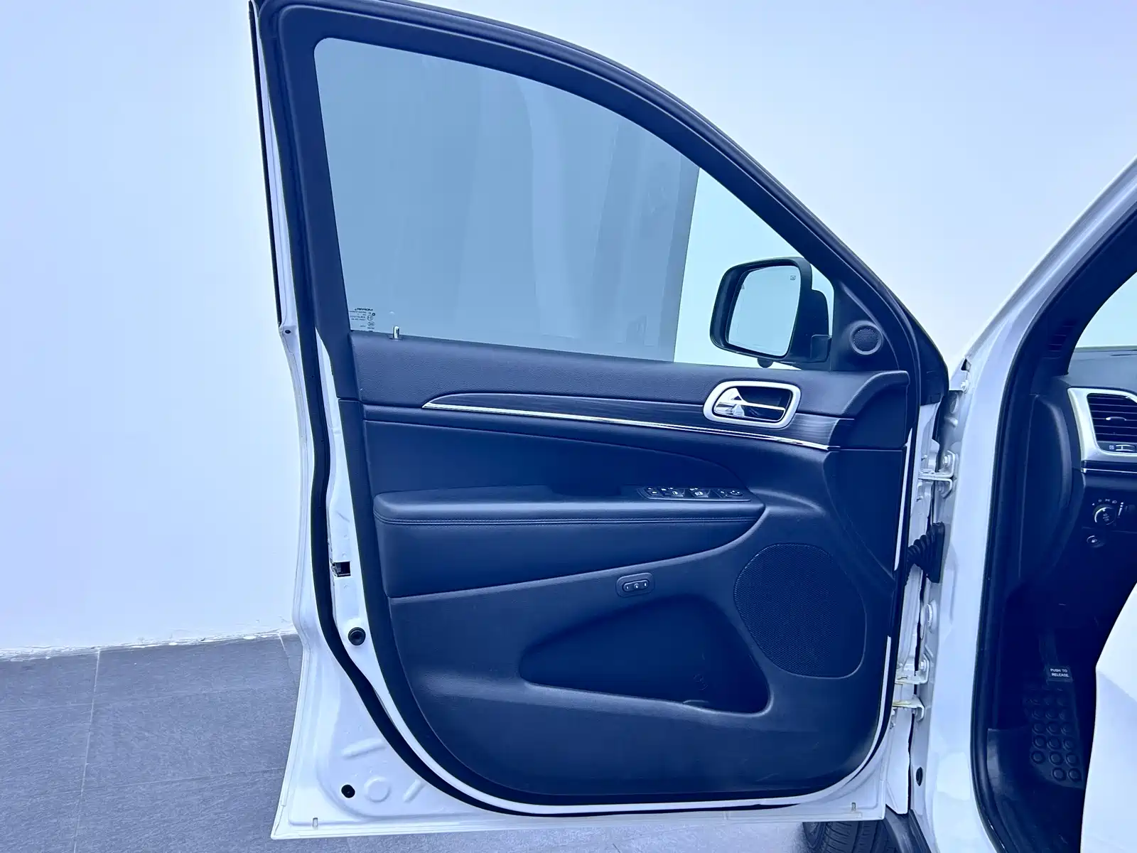 Фото 7 - Jeep Grand Cherokee (Import)