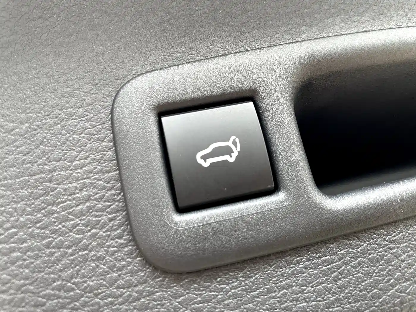 Toyota Sienna 2026 Model 2.5L Hybrid 2WD Comfort Edition фото 21