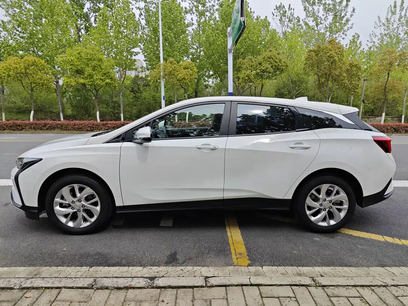 BUICK SLIGHTLY BLUE 6