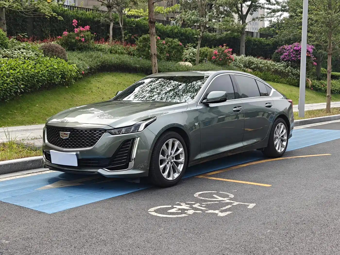 Cadillac CT5 2023 — пригон из Китая
