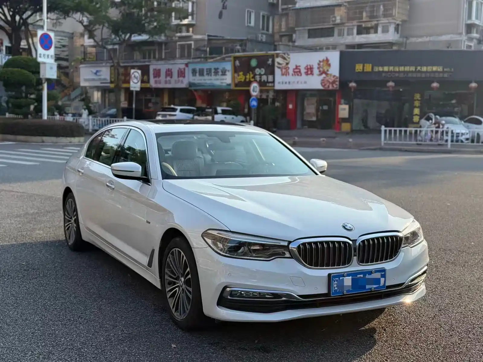 صورة 3 - BMW 5 Series