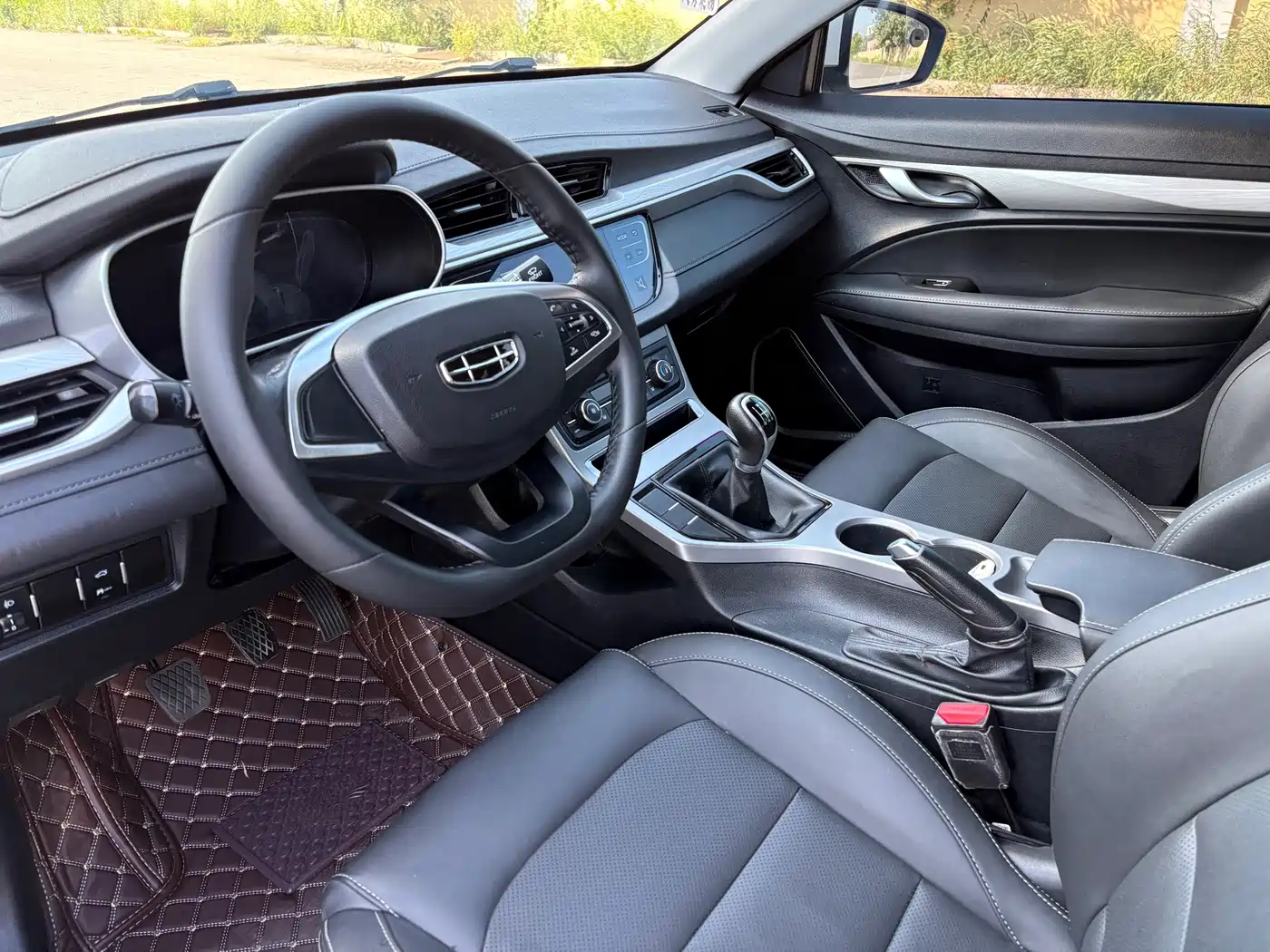 Photo 7 - Geely Emgrand