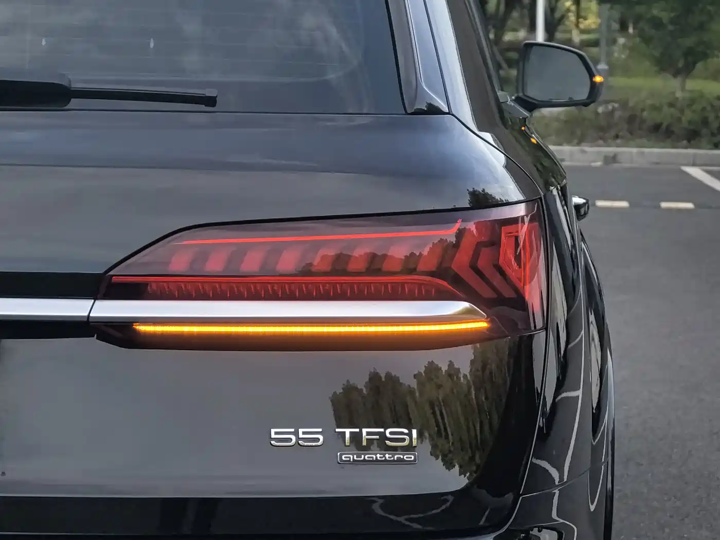 Фото 8 - Audi Q7