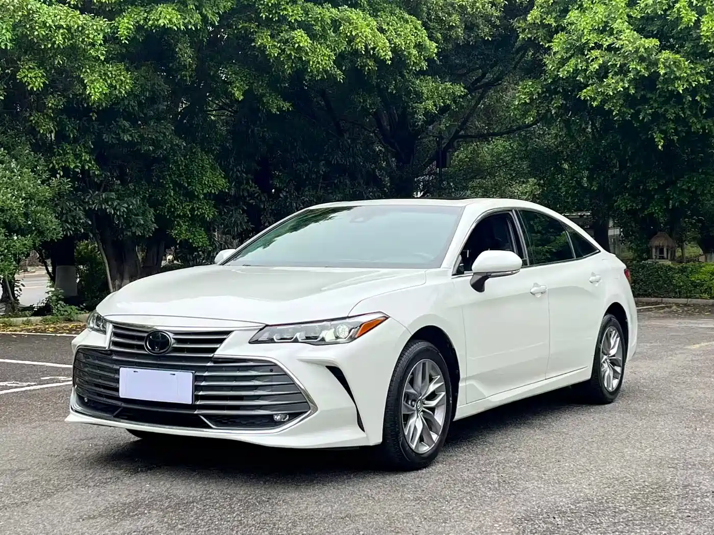 Toyota Avalon 2019 2.0L Progressive Edition (China VI) фото 3