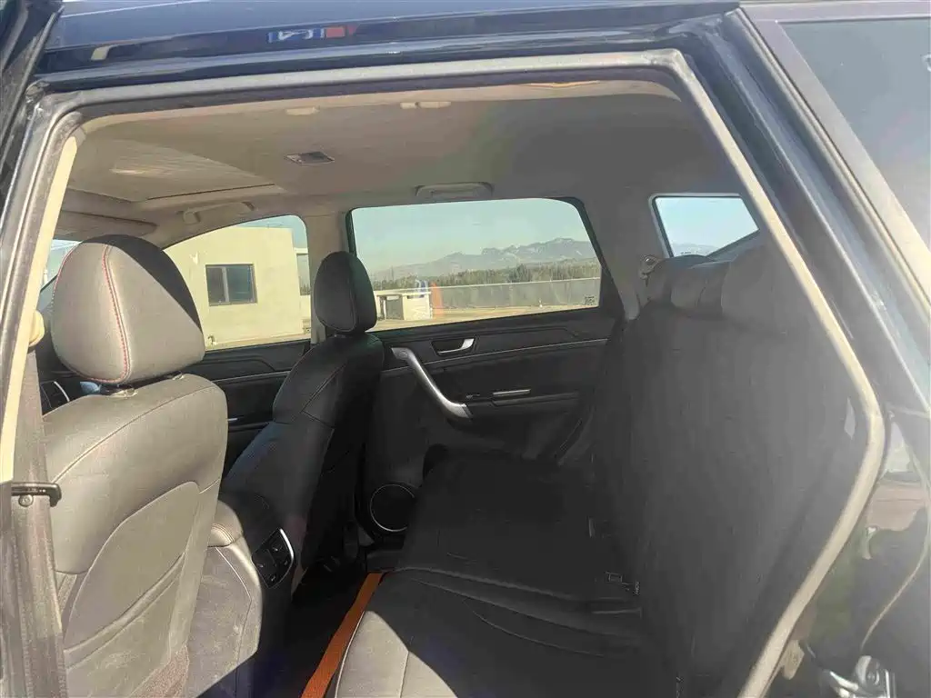 Фото 6 - Haval M6