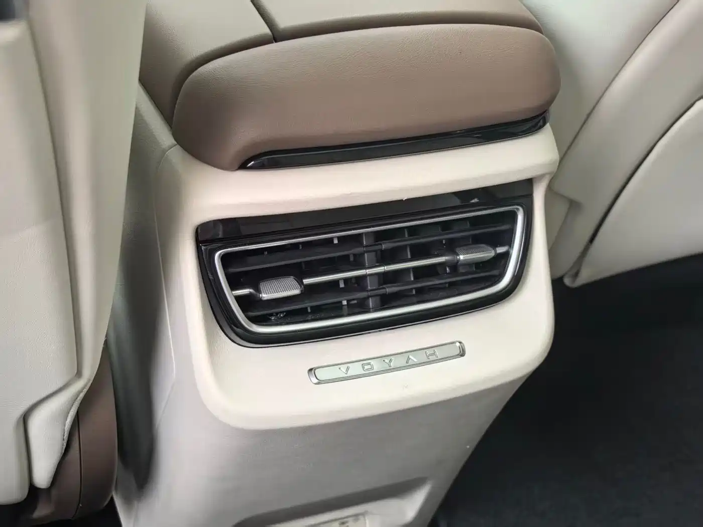 Voyah Free 2022 2021 AWD Standard Extended Range Edition