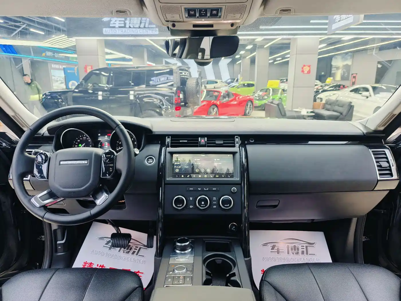 Land Rover Discovery 2019 3.0 SC V6 SE фото 12