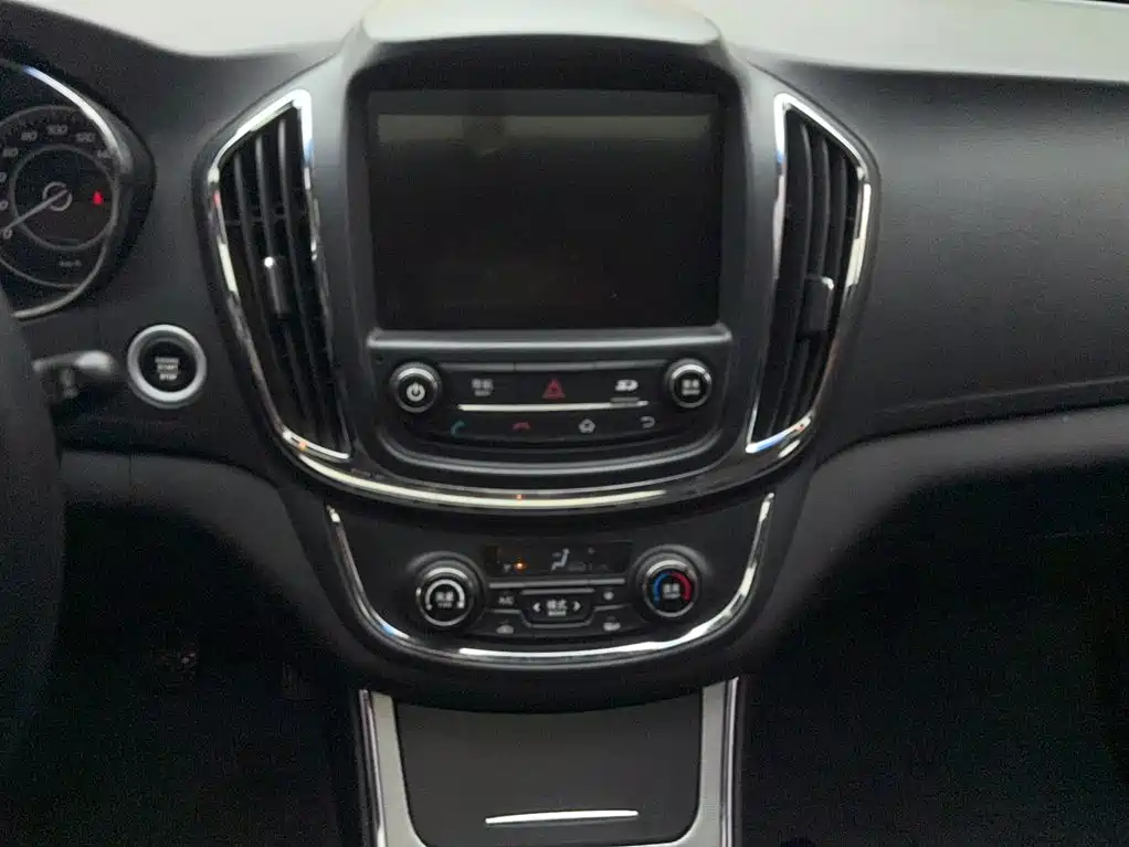 Baojun 560 2015 2015 1.8L Manual Luxury