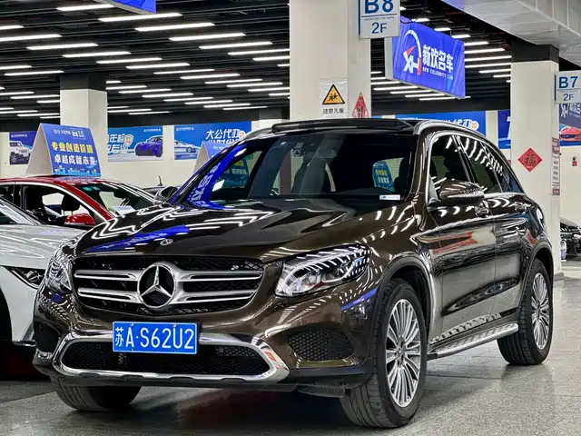 MERCEDES-BENZ GLC