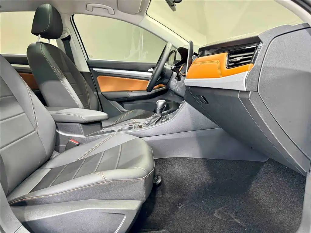 Volkswagen Bora 2025 Facelift 200TSI DSG Navigation Edition фото 19