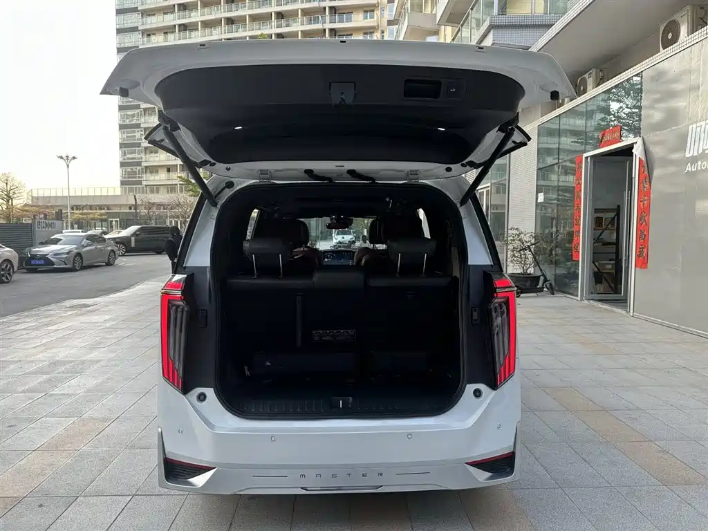 GAC Trumpchi Trumpchi M8 2023 Model Master Series 400T Ultimate Edition фото 26