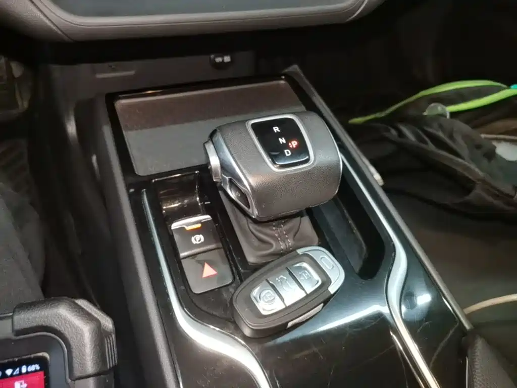 Photo 14 - Hongqi E-QM5