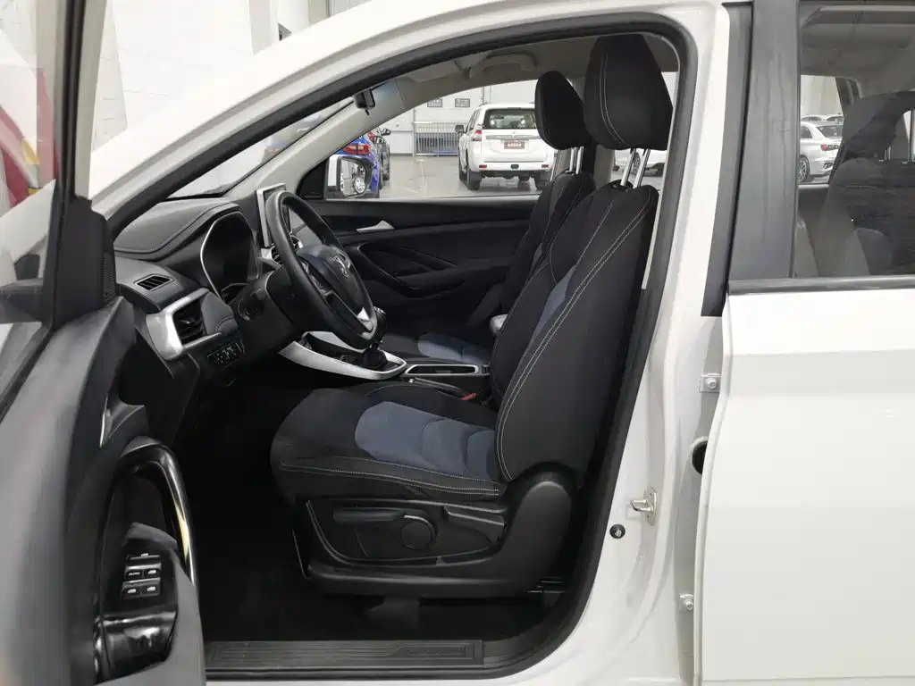 Photo 10 - Baojun 530