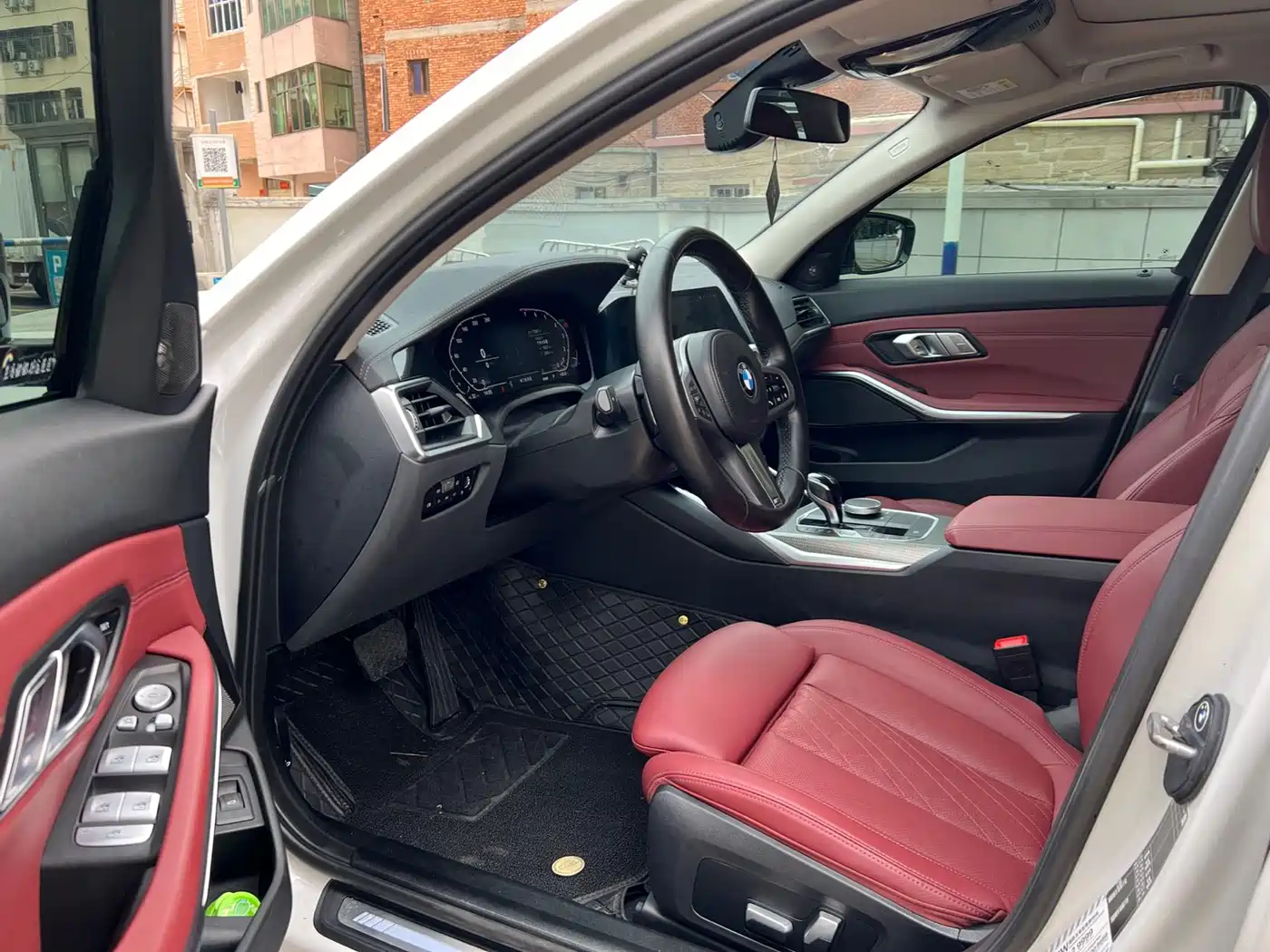BMW 3 Series 2022 Facelift 325Li M Sport Shadow Edition фото 4