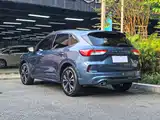 Photo 18 - Ford Escape