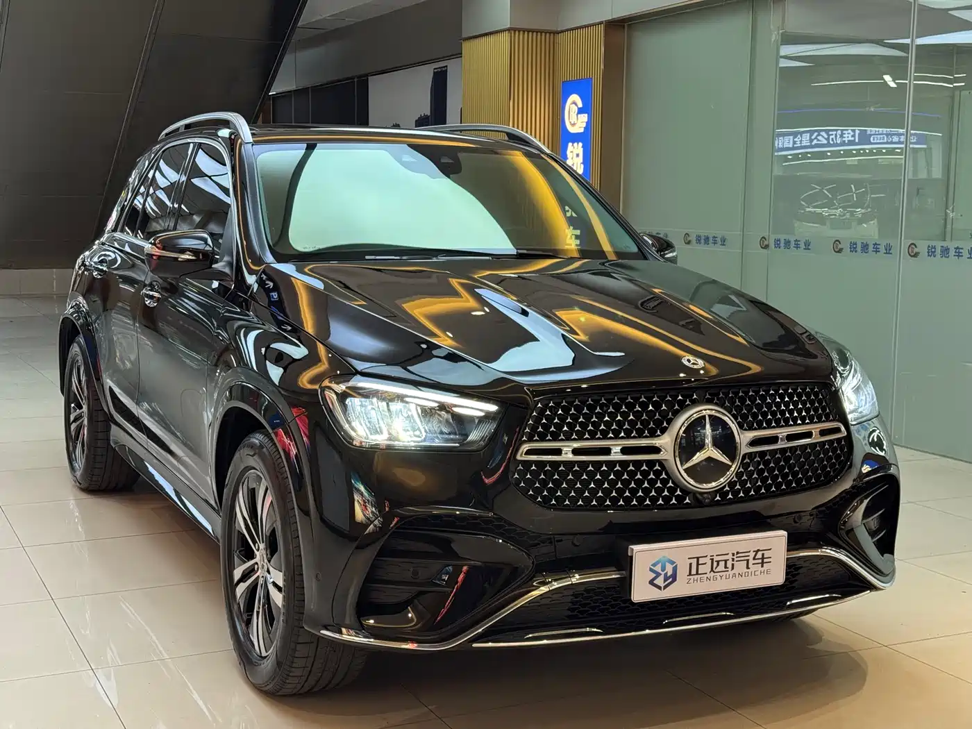 Mercedes-Benz GLE 2024 GLE 350 4MATIC Fashion фото 3