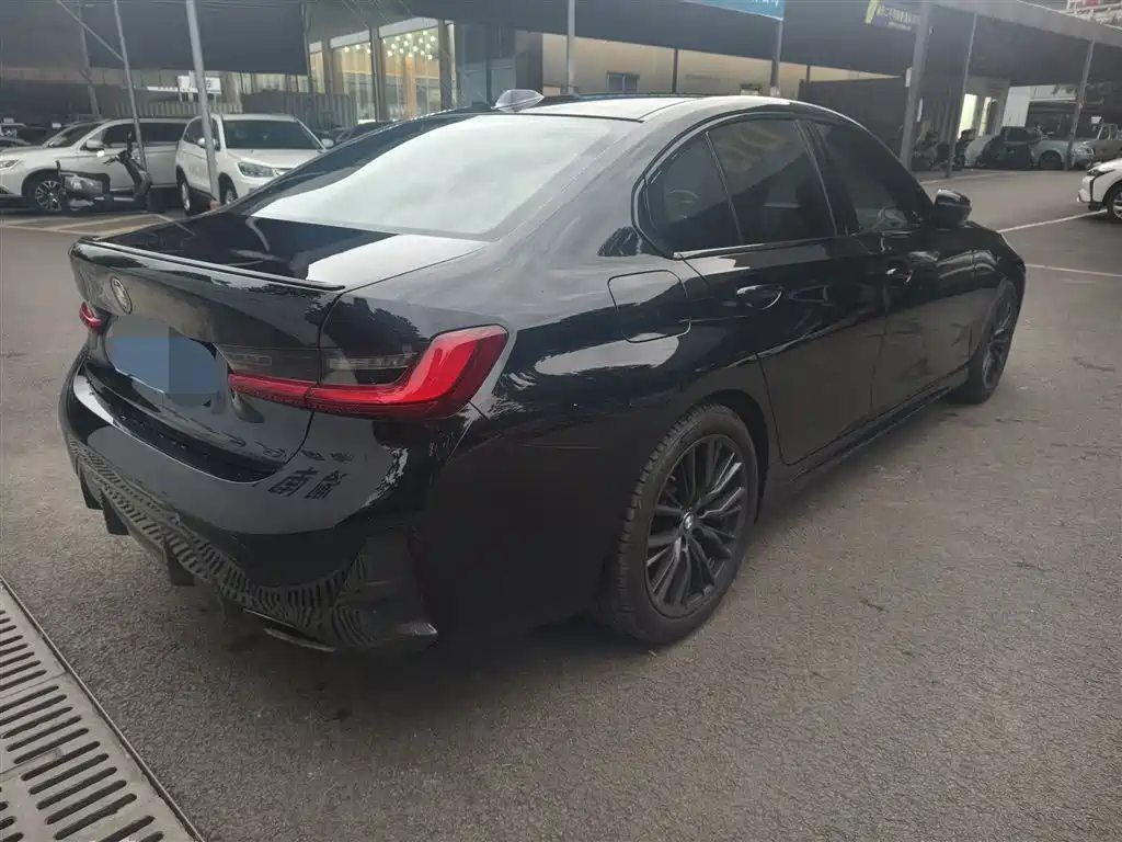 BMW 3 Series 2023 325i M Sport Black Night Package фото 8