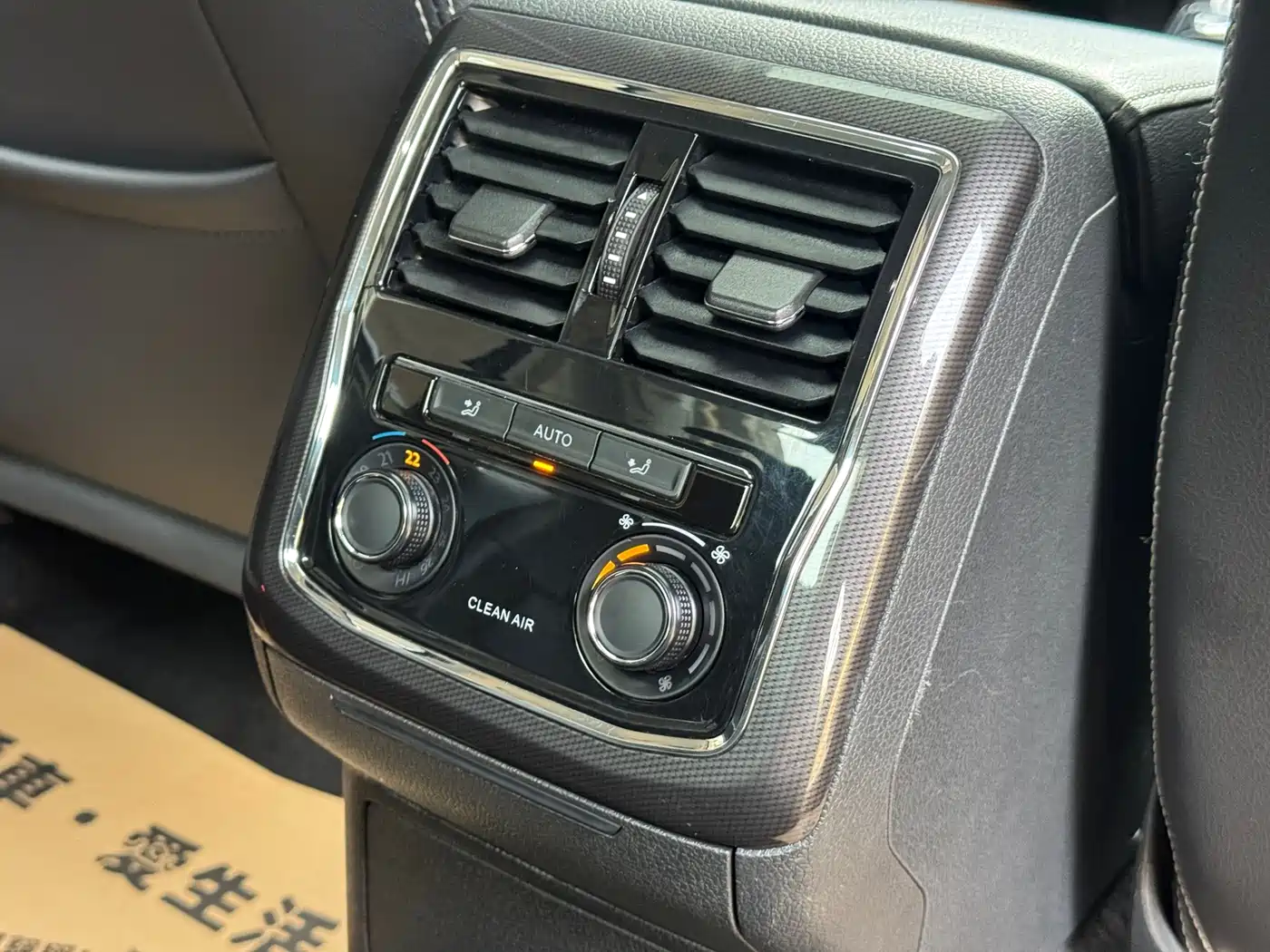 Volkswagen Passat 2017 330TSI DSG Luxury фото 14