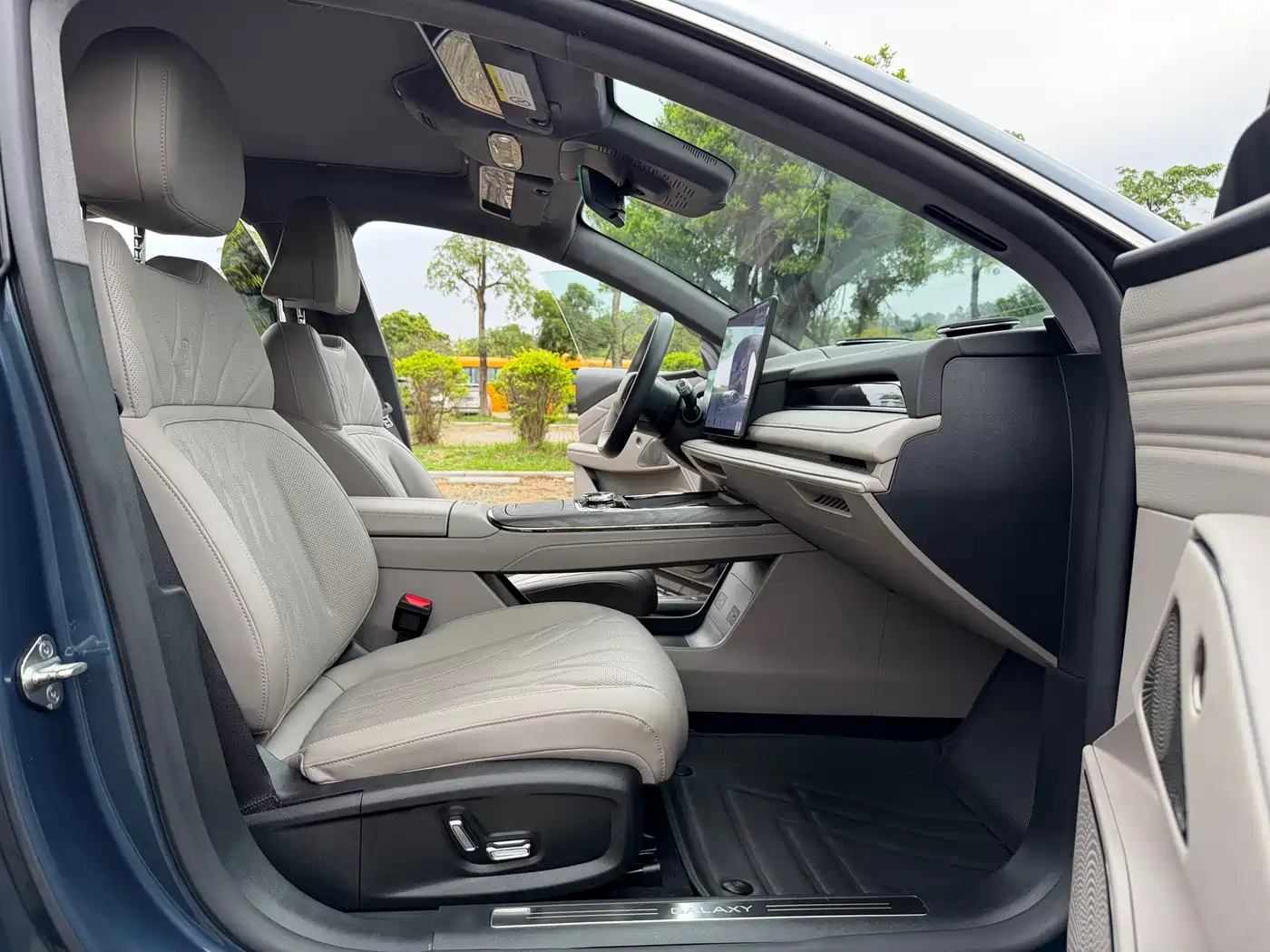 GEELY GALAXY GALAXY SPARKLE 8