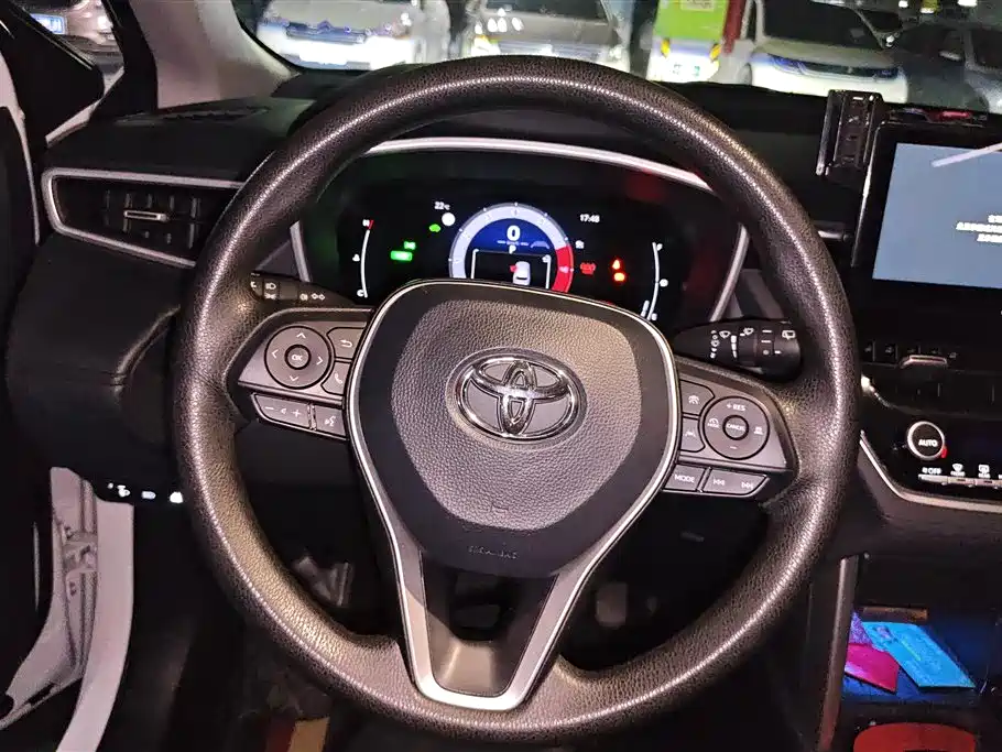 Toyota Frontlander 2023 2.0L Smart Hybrid Dual Engine Luxury Edition фото 15