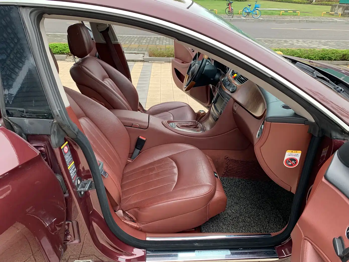 Mercedes-Benz CLS 2009 CLS 350 фото 30