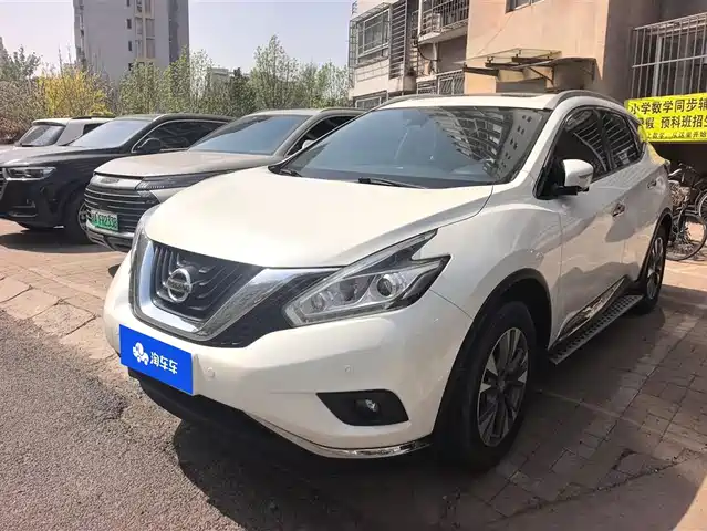 NISSAN LOULAN